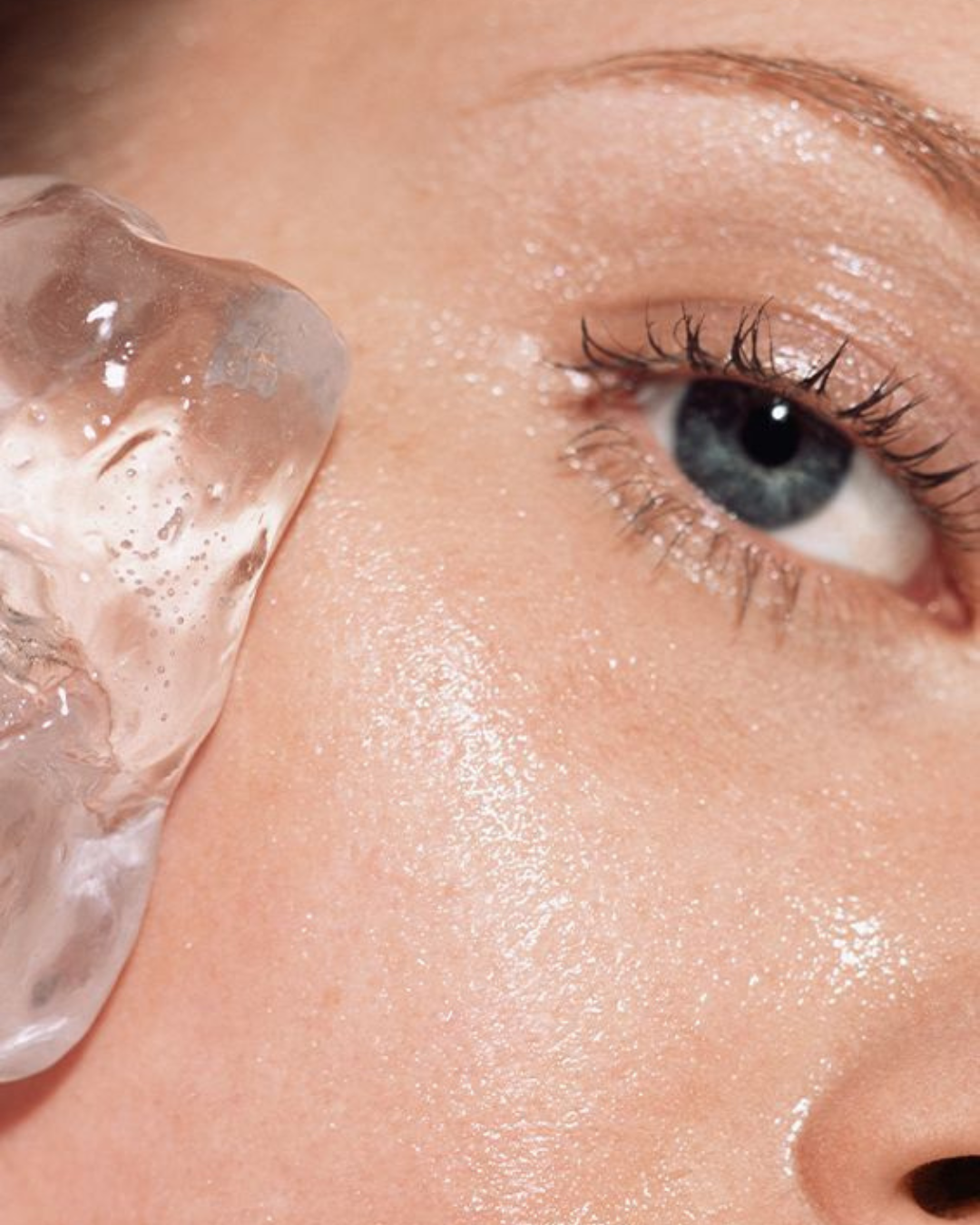 Le Pouvoir de la Glace sur le Visage